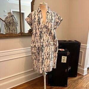MKT Studio Shift Dress Size 38 (6-8) - NWT